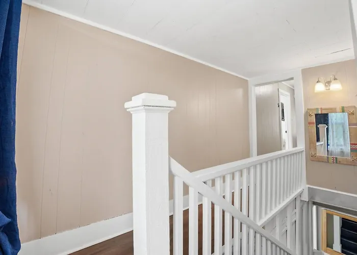 Group-ready - 7 Beds In