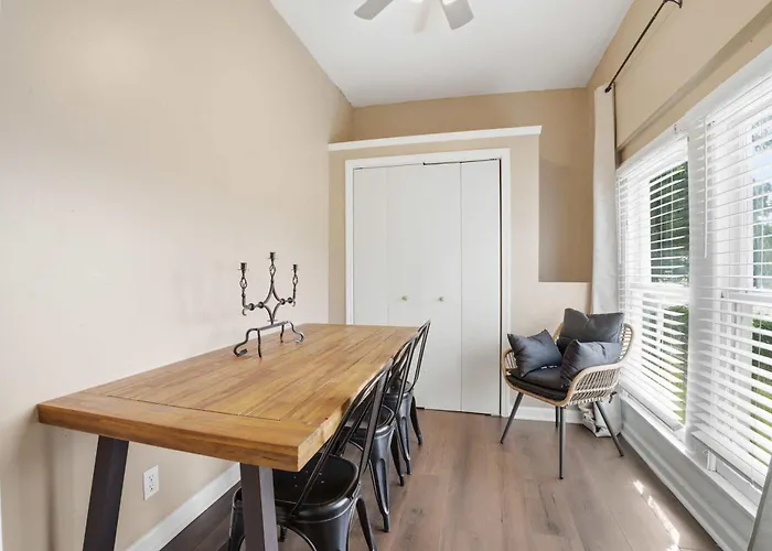 Hébergement de vacances Group-ready - 7 Beds In Lafayette
